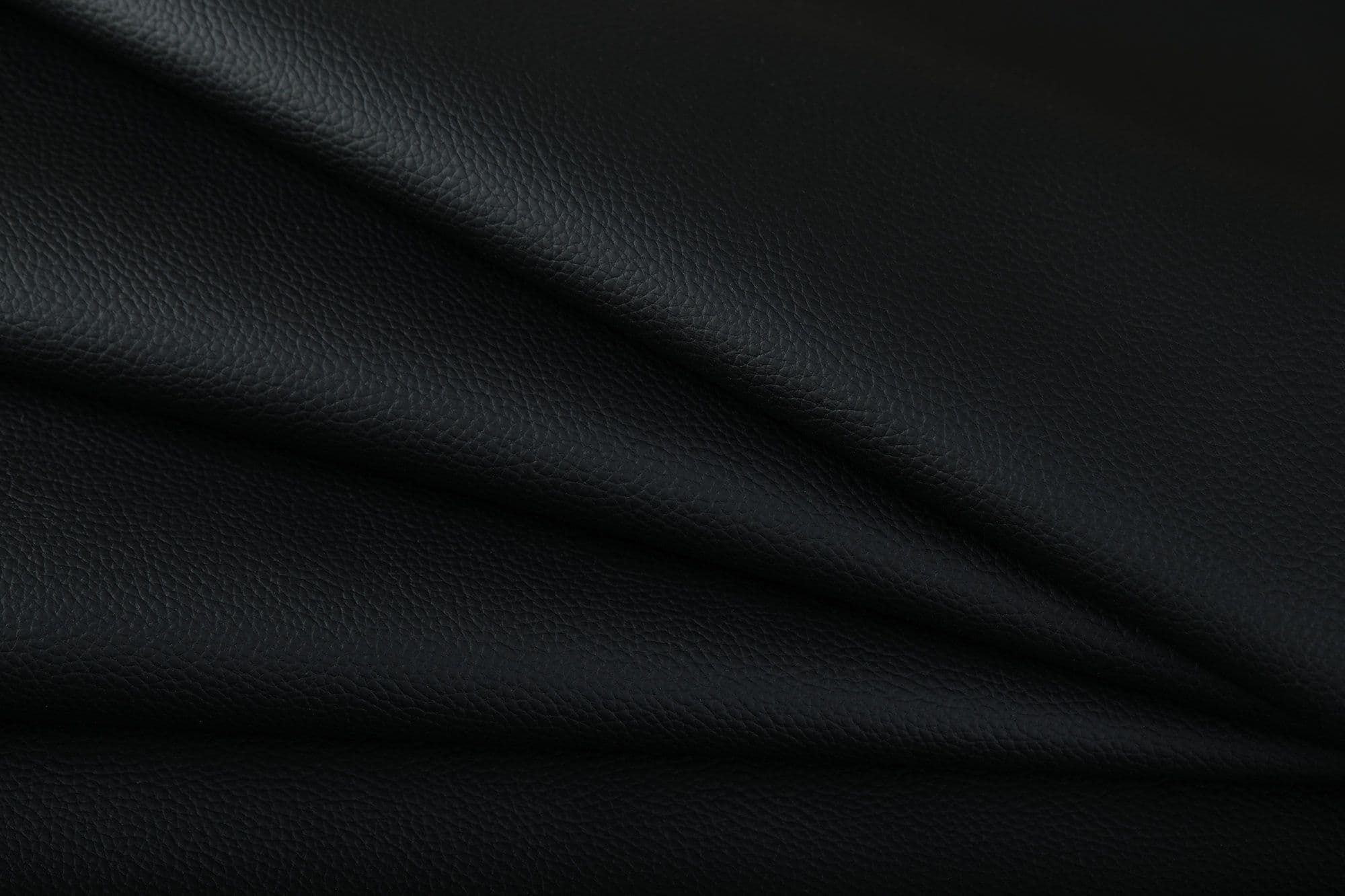 7006 Black