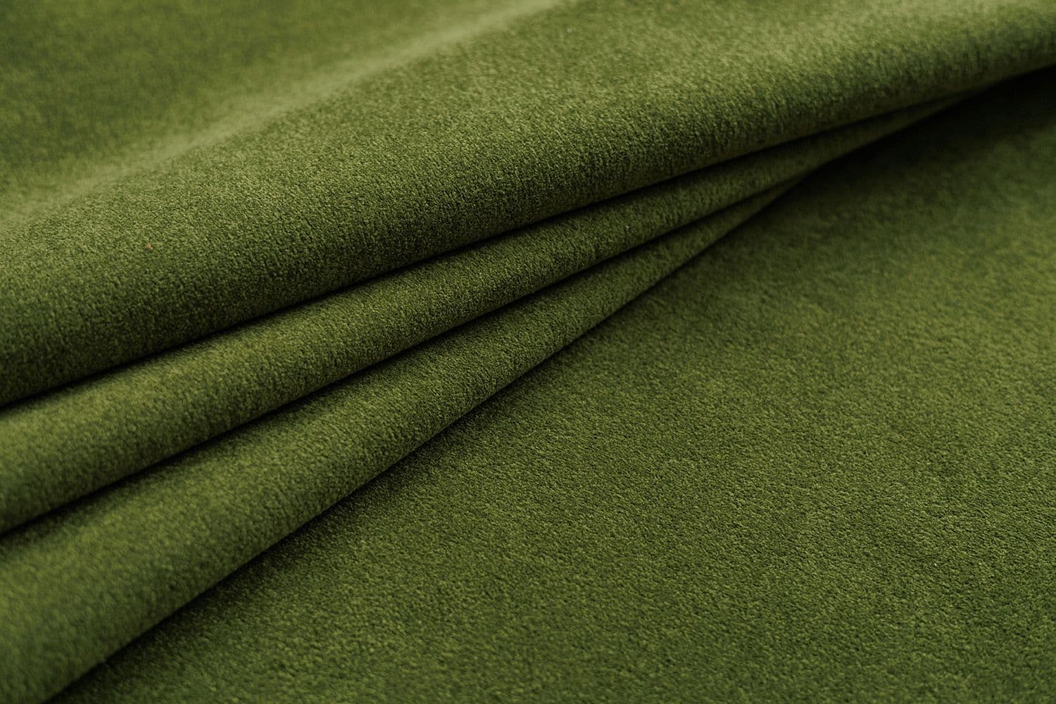 813 Grass